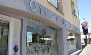 Façade de l'accueil de l'office de tourisme de marne et gondoire