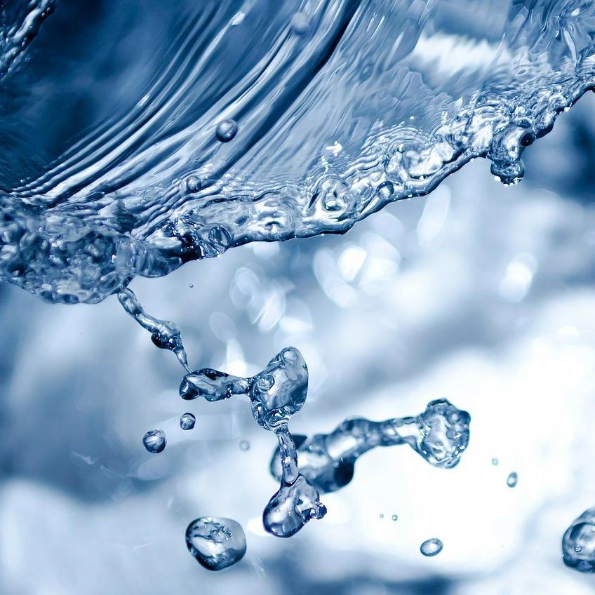 Image d'eau qui éclabousse en gouttelettes PIxabay l PublicDomainPictures / 17902 images 