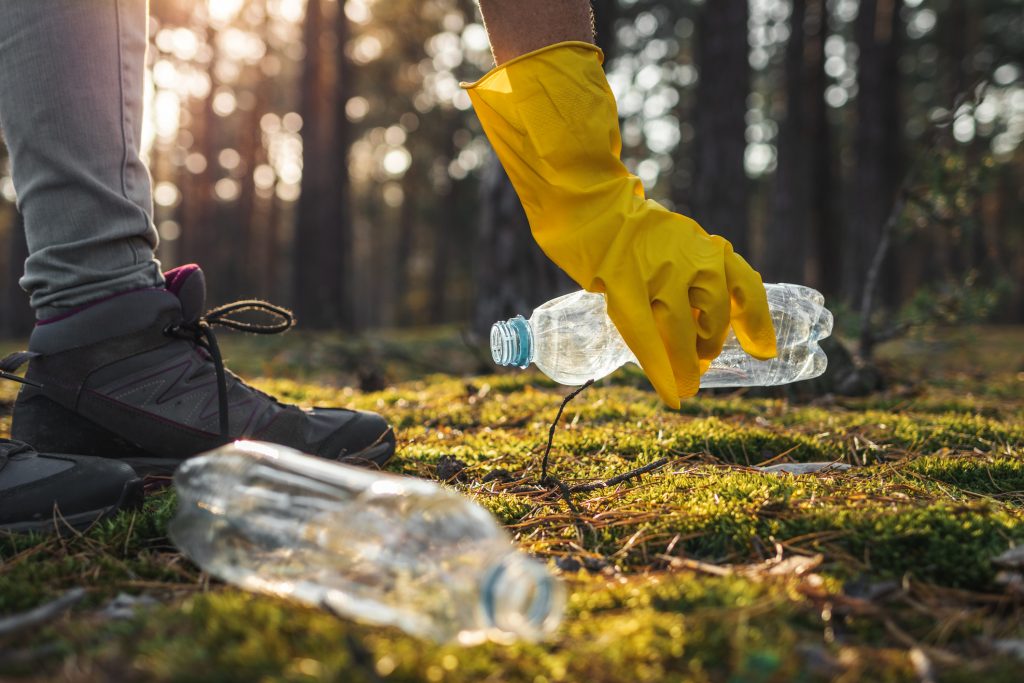 Recyclage, nettoyage de la nature, rando écolo.